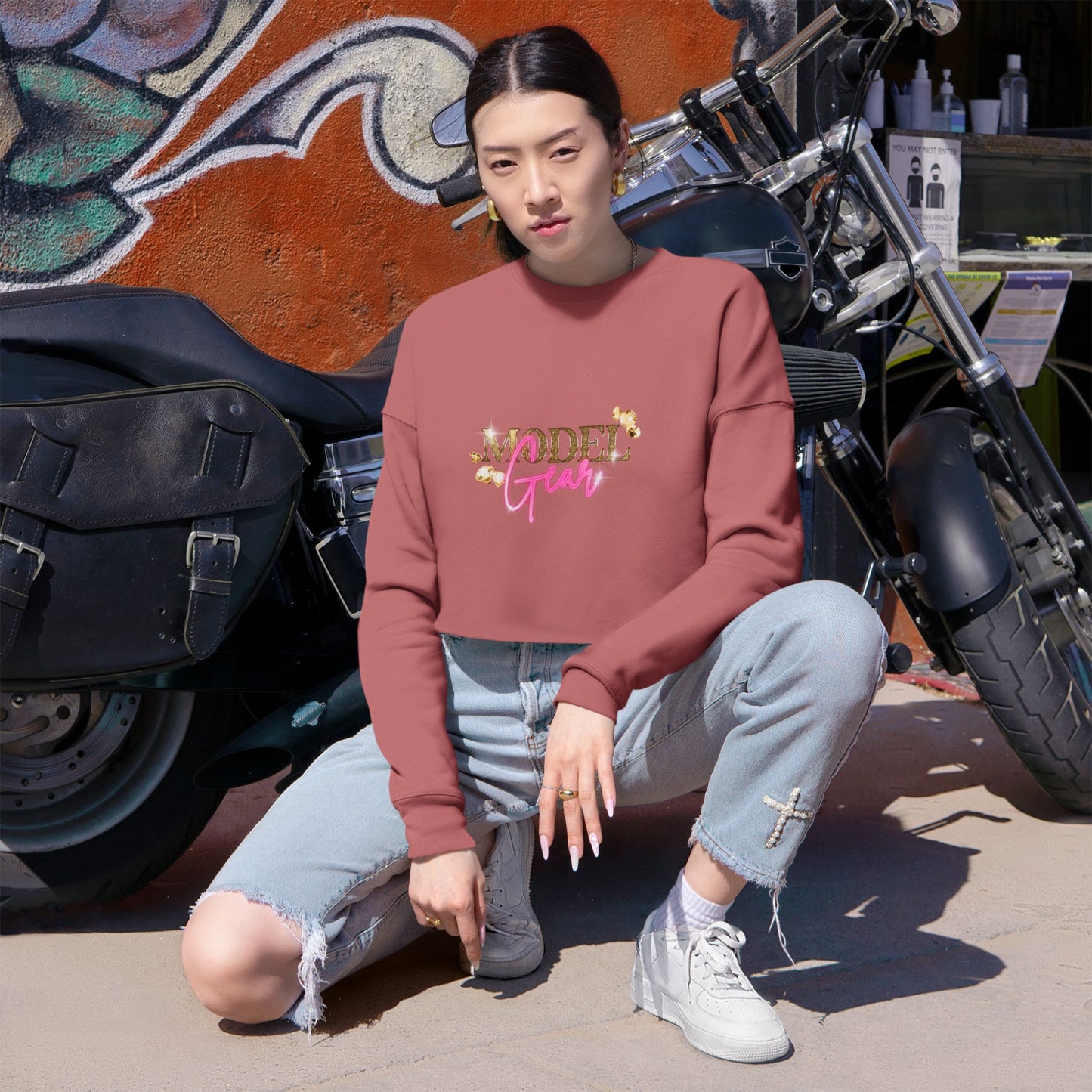 Model Gear Women's Cropped Sweatshirt