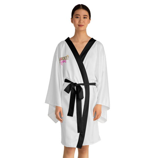 Model Gear Kimono Robe